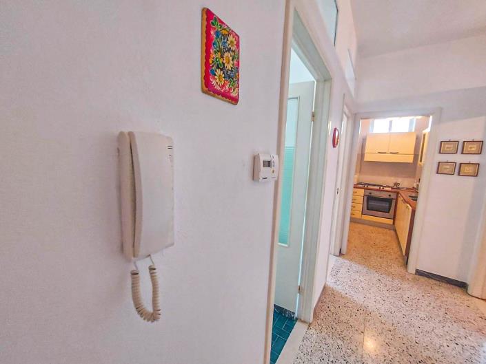 Image No.8-3 Bed Apartment for sale