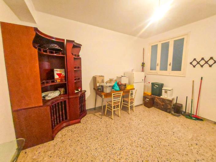 Image No.18-3 Bed Apartment for sale