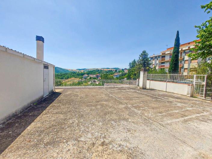 Image No.22-3 Bed Apartment for sale