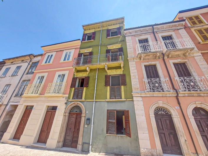 Image No.2-3 Bed Townhouse for sale