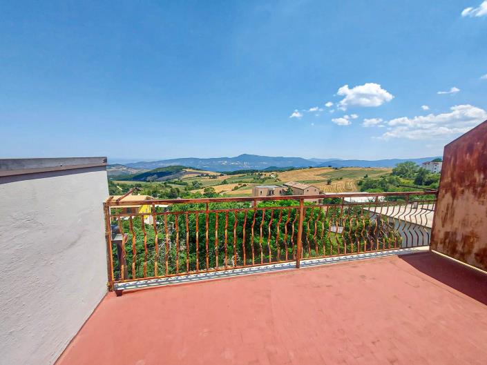 Image No.4-3 Bed Townhouse for sale