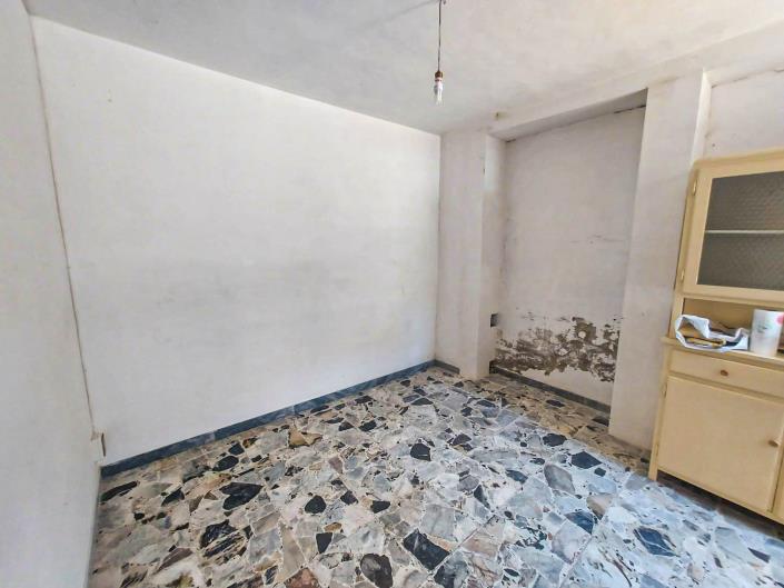 Image No.11-3 Bed Townhouse for sale