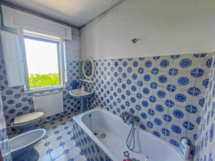 Image No.25-3 Bed Townhouse for sale