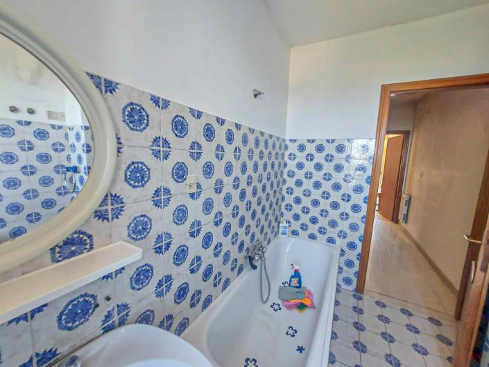 Image No.27-3 Bed Townhouse for sale