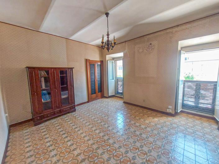 Image No.35-3 Bed Townhouse for sale