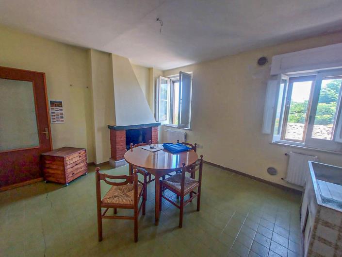 Image No.37-3 Bed Townhouse for sale