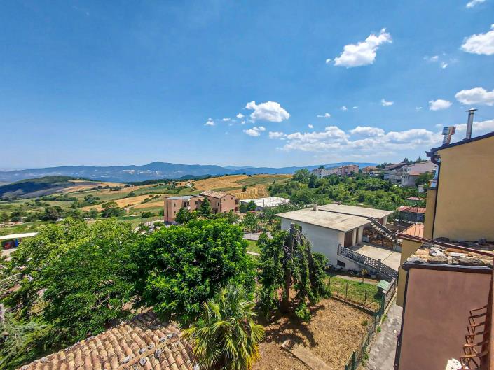 Image No.45-3 Bed Townhouse for sale