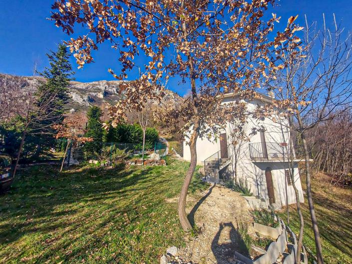 Image No.42-1 Bed Villa / Detached for sale