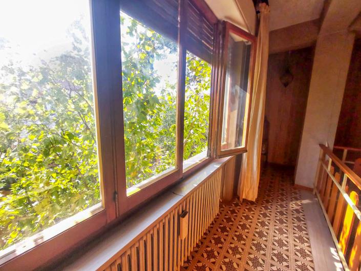 Image No.2-4 Bed Villa for sale