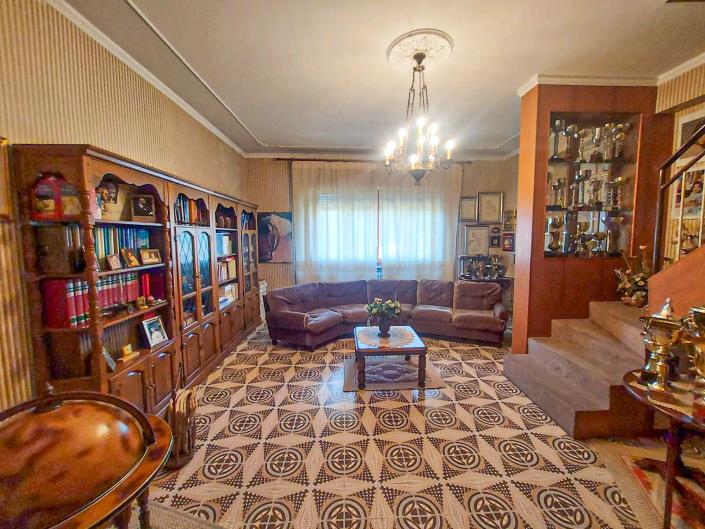 Image No.43-4 Bed Villa for sale