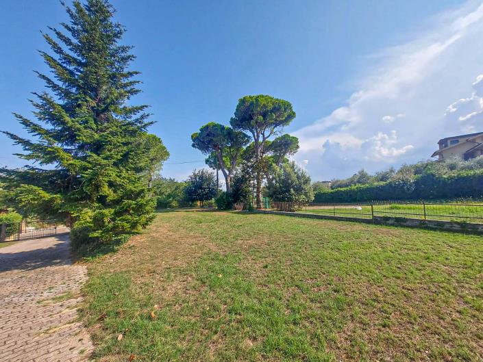 Image No.55-4 Bed Villa for sale