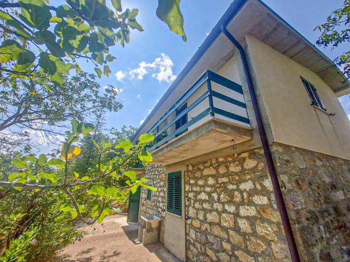 Image No.6-2 Bed Country Property for sale