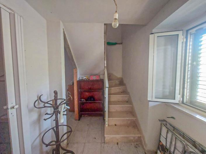 Image No.11-2 Bed Country Property for sale