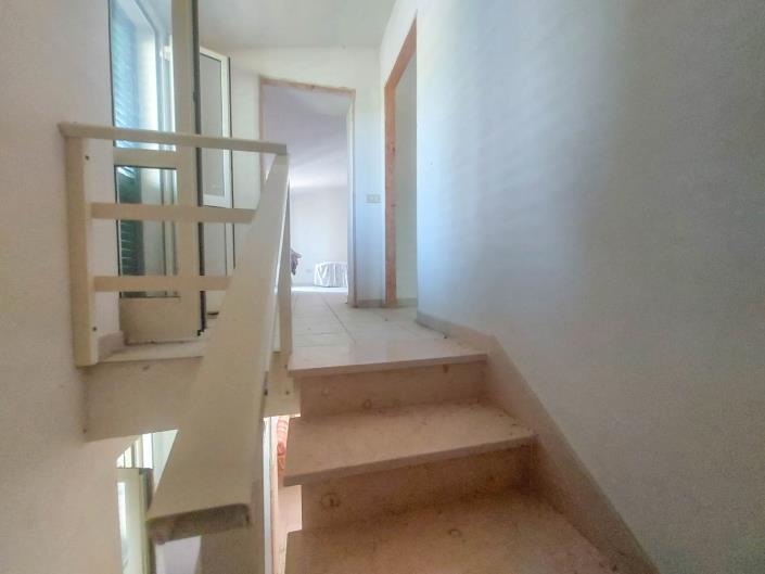 Image No.14-2 Bed Country Property for sale