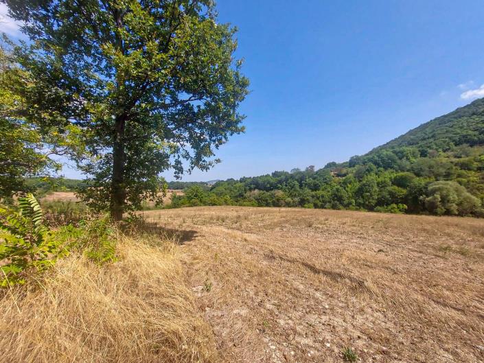 Image No.32-2 Bed Country Property for sale