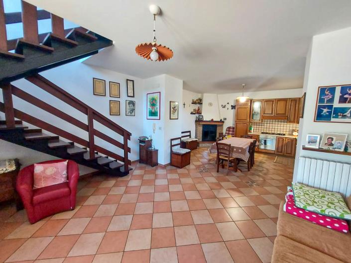 Image No.4-4 Bed Village House for sale