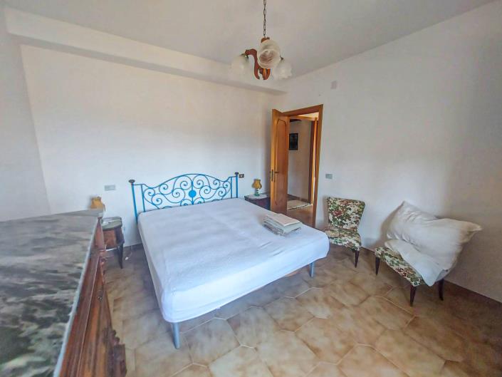 Image No.38-5 Bed Villa for sale