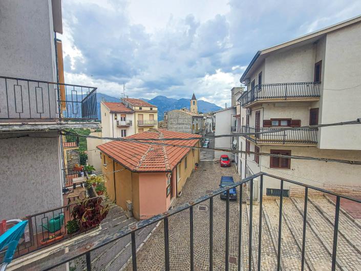 Image No.8-1 Bed Townhouse for sale