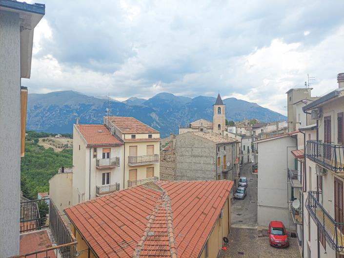 Image No.2-1 Bed Townhouse for sale