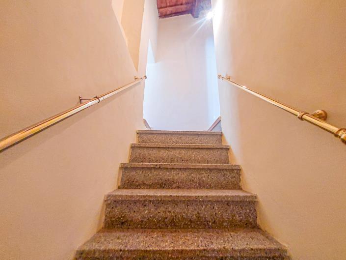 Image No.19-2 Bed Townhouse for sale