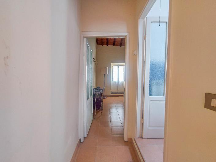 Image No.20-2 Bed Townhouse for sale