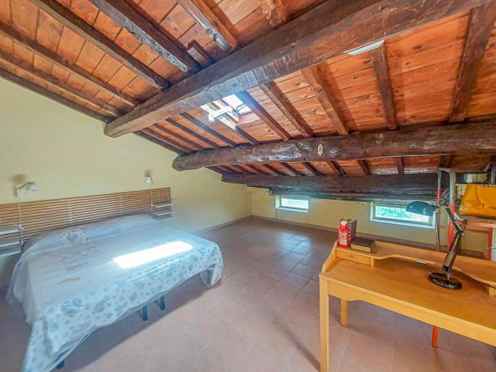 Image No.31-2 Bed Townhouse for sale