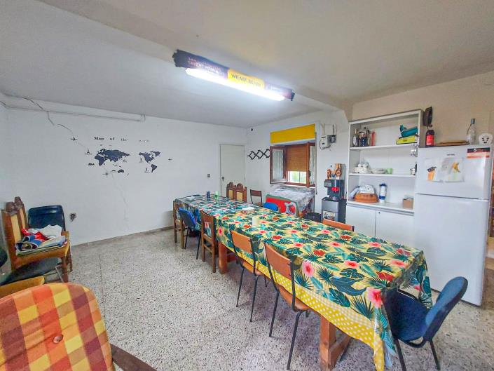 Image No.12-2 Bed Semi-Detached for sale