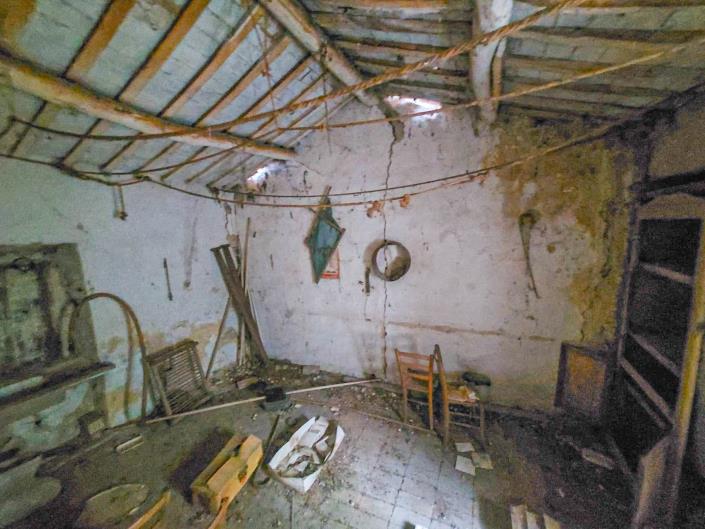 Image No.29-2 Bed Semi-Detached for sale