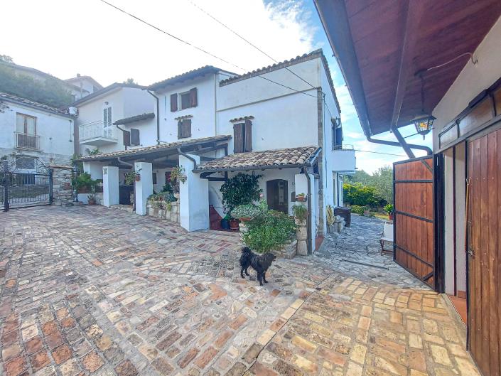 Image No.9-3 Bed House/Villa for sale