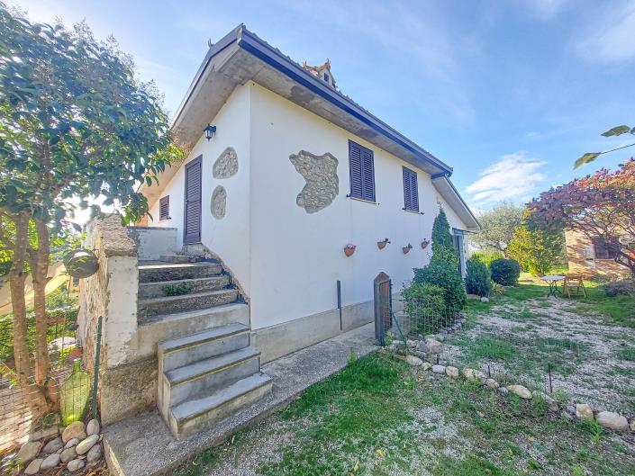 Image No.60-Villa / Détaché de 2 chambres à vendre à Lanciano