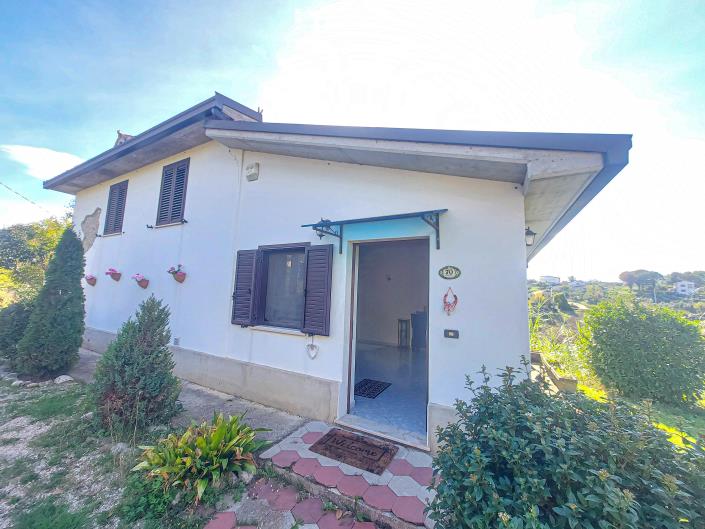 Image No.21-Villa / Détaché de 2 chambres à vendre à Lanciano