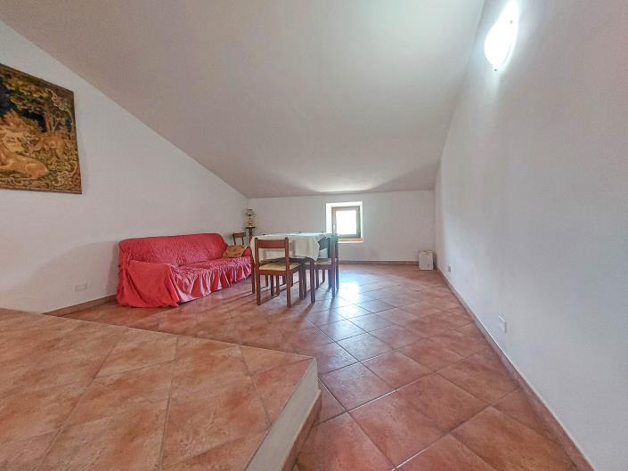 Image No.2-2 Bed Townhouse for sale