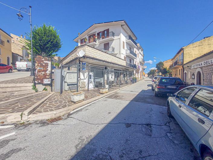 Image No.9-2 Bed Townhouse for sale