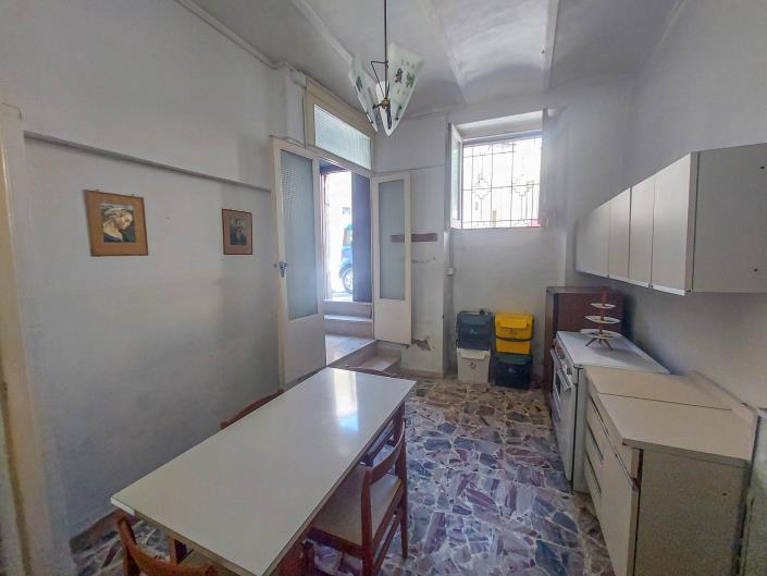 Image No.14-2 Bed Townhouse for sale