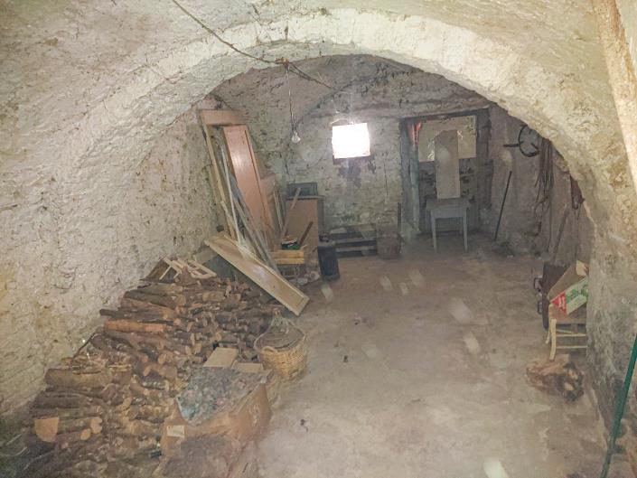 Image No.46-2 Bed Townhouse for sale