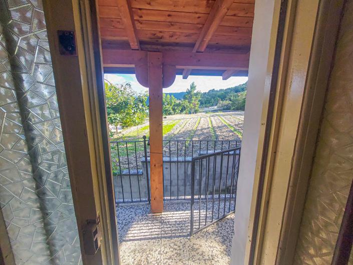 Image No.27-2 Bed Semi-Detached for sale