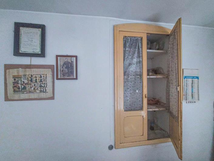 Image No.12-2 Bed Townhouse for sale