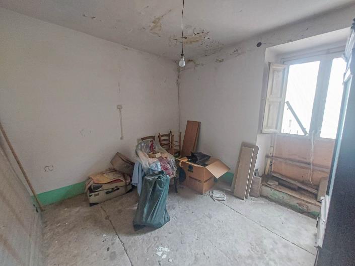 Image No.23-2 Bed Townhouse for sale