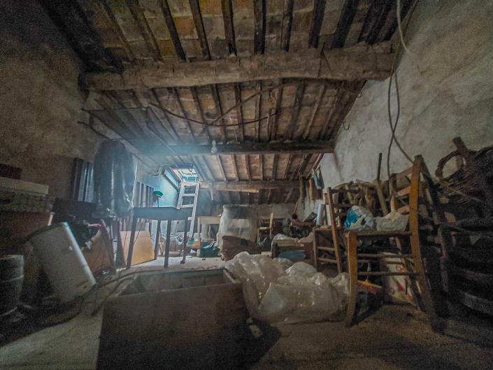 Image No.26-2 Bed Townhouse for sale