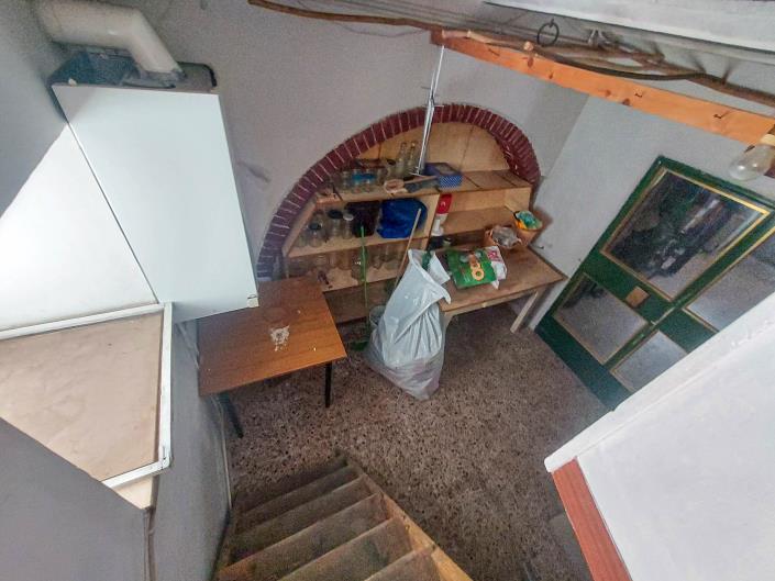 Image No.31-2 Bed Townhouse for sale