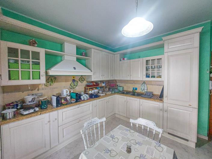 Image No.15-3 Bed Apartment for sale