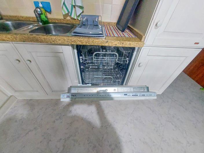 Image No.23-3 Bed Apartment for sale