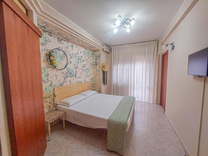 Image No.26-3 Bed Apartment for sale