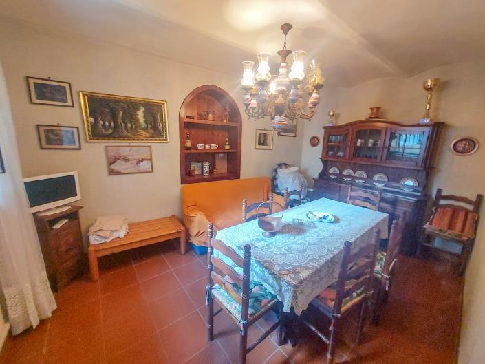 Image No.5-4 Bed Townhouse for sale