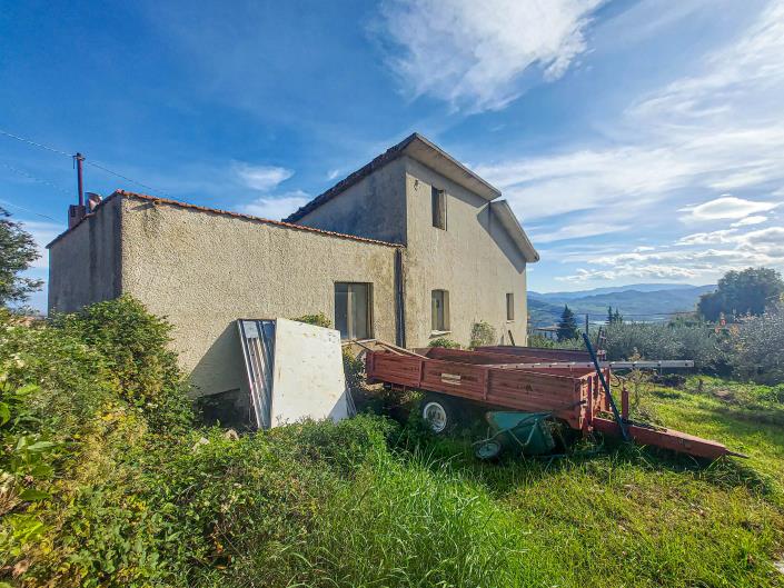 Image No.10-3 Bed Country House for sale