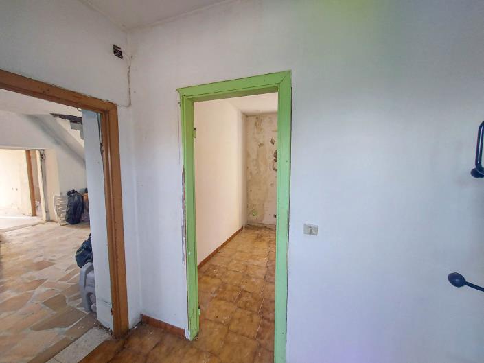 Image No.17-3 Bed Country House for sale