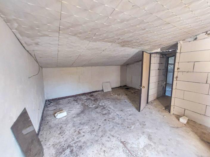 Image No.36-3 Bed Country House for sale