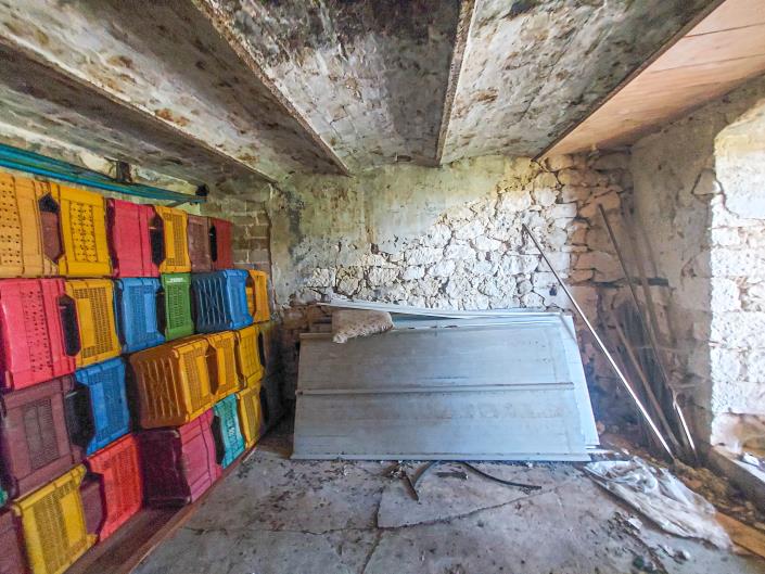 Image No.40-3 Bed Country House for sale