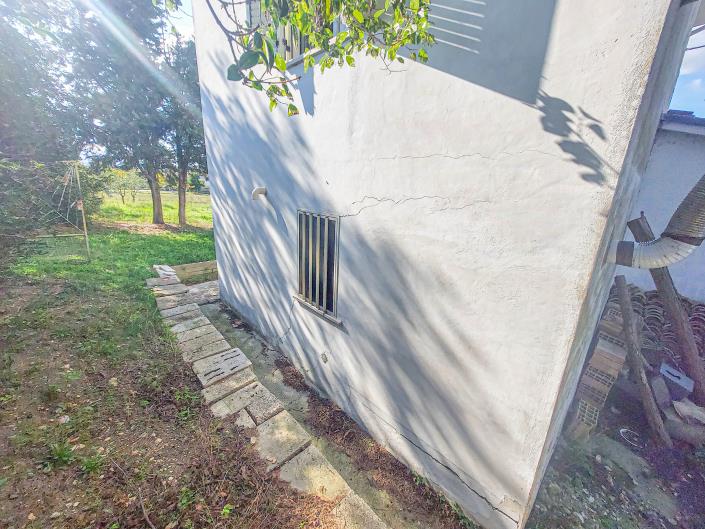 Image No.11-2 Bed Country Property for sale