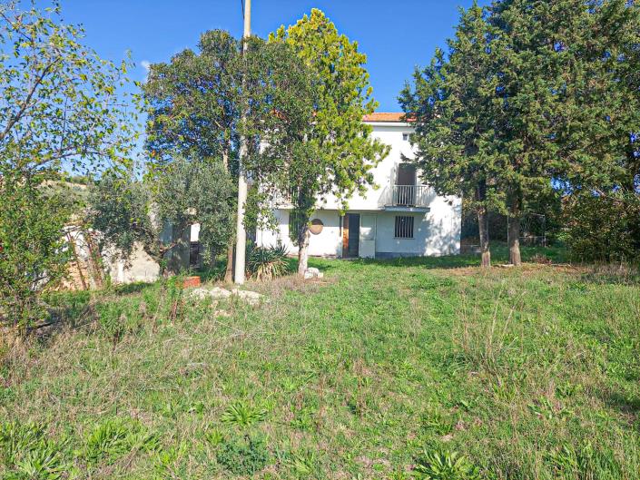 Image No.15-2 Bed Country Property for sale